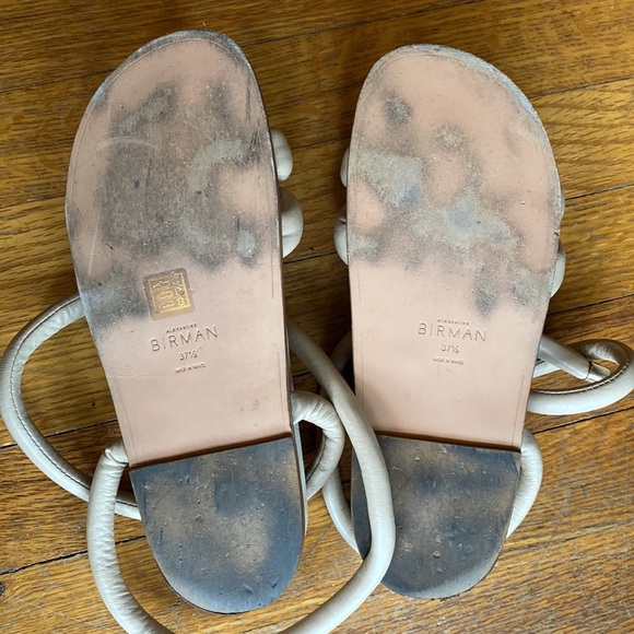 Alexandre Birman V-Knot Padded Leather Sandals in Beige Cream Sz. 37.5 - Picture 4 of 4